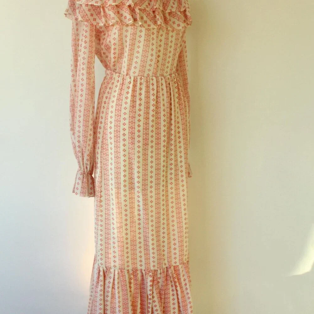 Vintage 1960s 1970s Skirt and Blouse, Neiman-Marcus Orange and Cream Peasant Sty - Picture 8 of 10